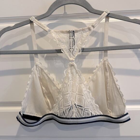 Tommy Hilfiger Lace Racerback Bralette - Picture 2 of 3